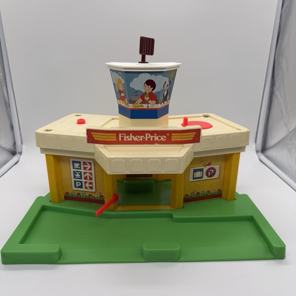 Vintage 1986 Fisher Price Little People Family Airport Only Retro Toy 80s